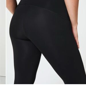 Spanx Booty Boost Flare Yoga Pant